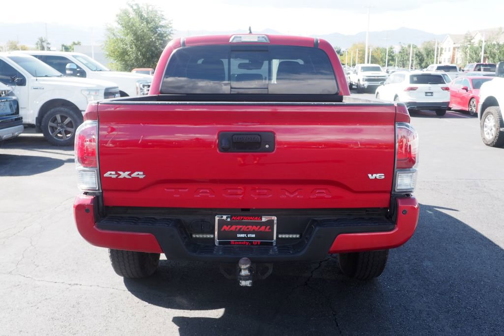 Used 2018 Toyota Tacoma TRD Off-Road w/ Technology Package image 6