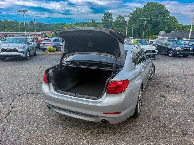 Used 2017 BMW 530i RWD image 18