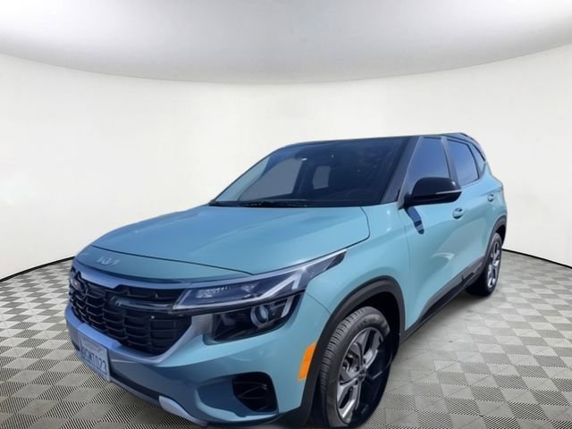 Certified 2024 Kia Seltos S image 2