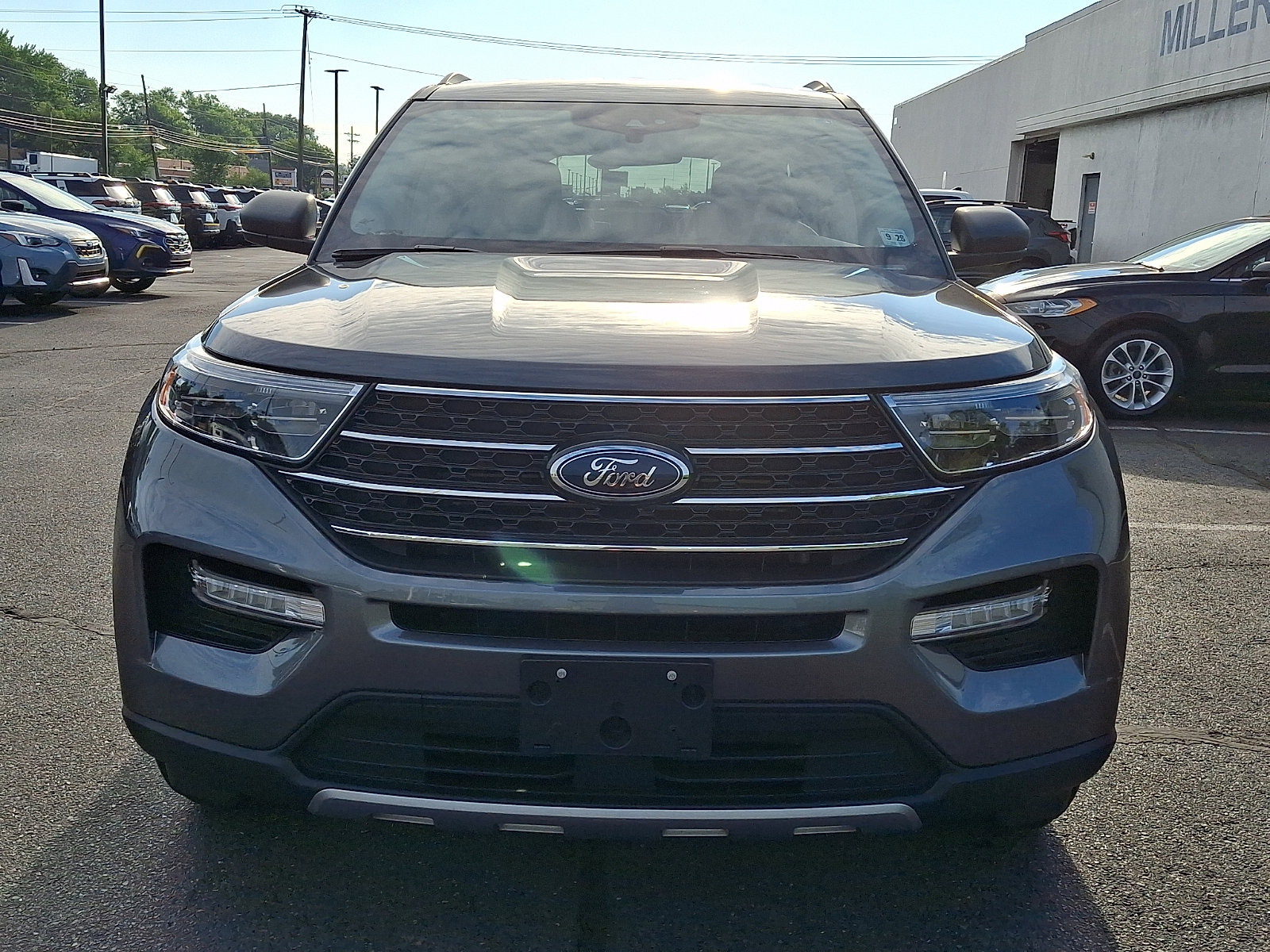 Certified 2023 Ford Explorer XLT w/ Equipment Group 202A AWD/4WD image 2