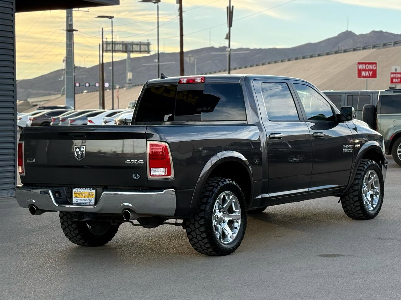 Used 2017 RAM 1500 Laramie image 7