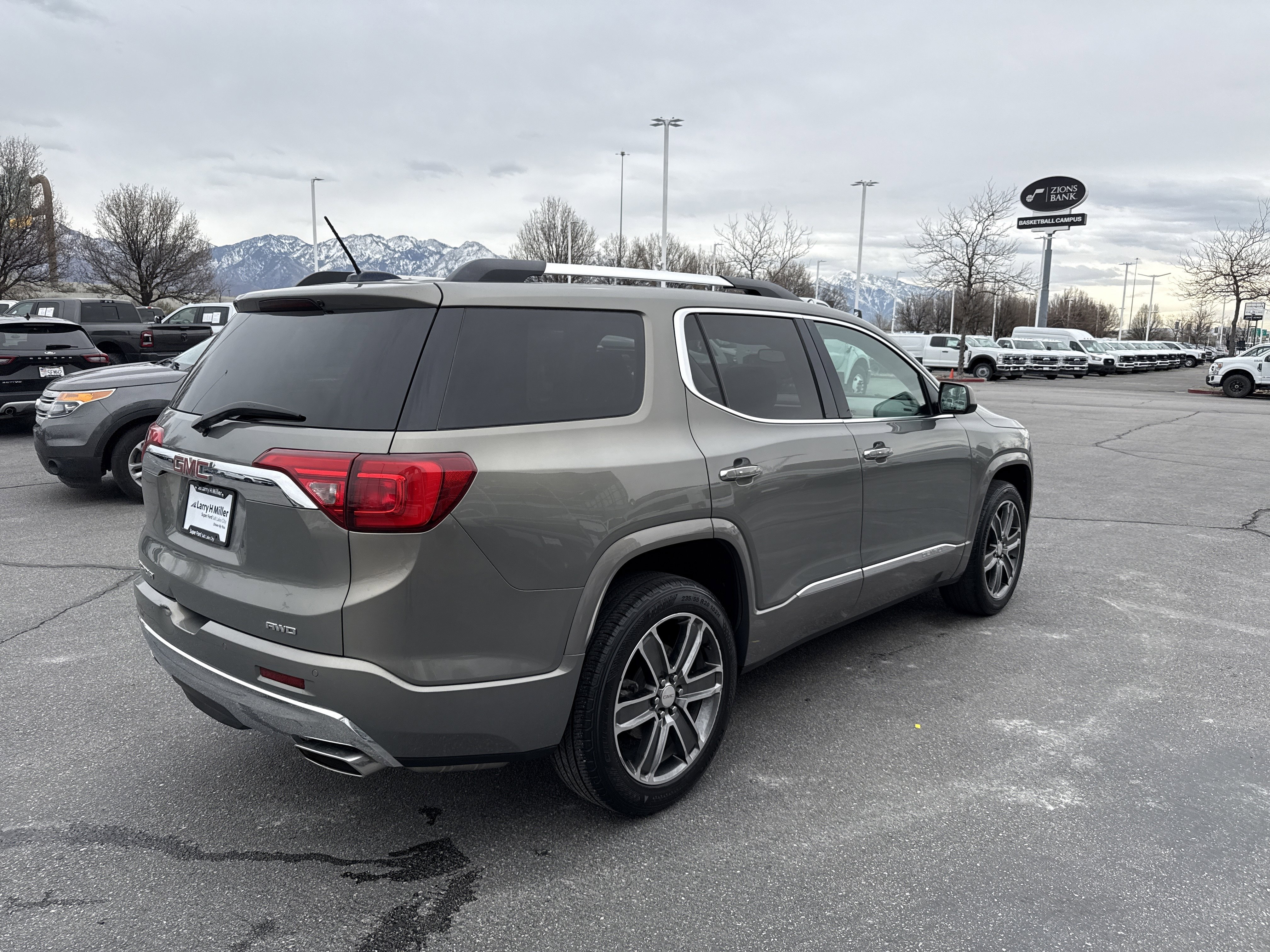 Used 2019 GMC Acadia Denali w/ Technology Package image 5