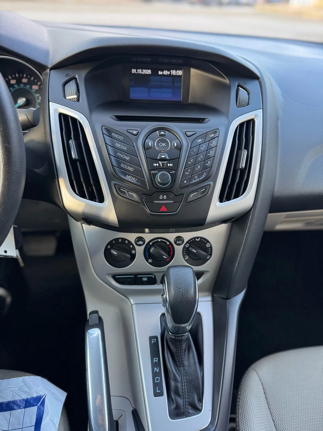 Used 2014 Ford Focus SE w/ SE Winter Package image 15