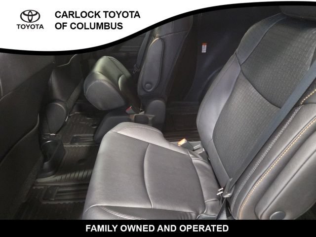 New 2026 Toyota Sienna XLE Woodland Edition AWD/4WD image 15