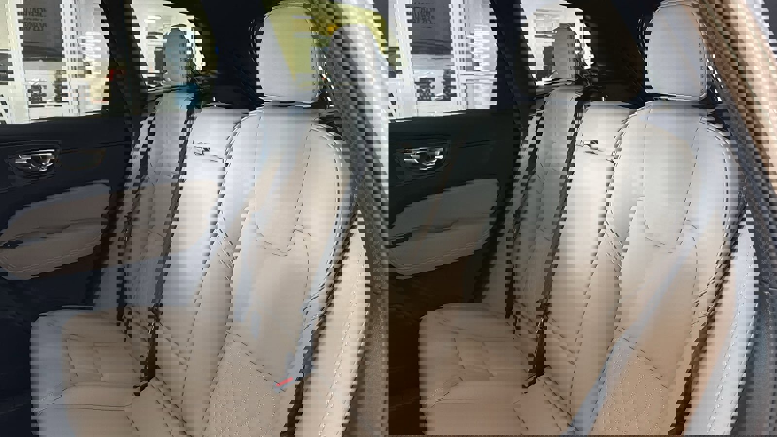 New 2026 Volvo XC60 T8 Plus w/ Protection Package Premier image 26