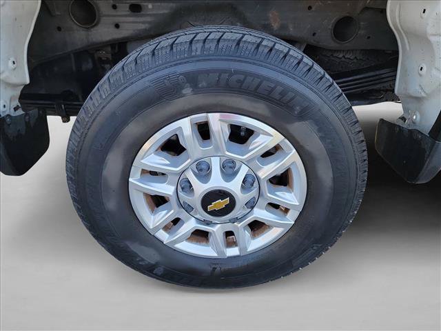 Used 2021 Chevrolet Silverado 2500 LT w/ Fleet Comfort Package AWD/4WD image 12