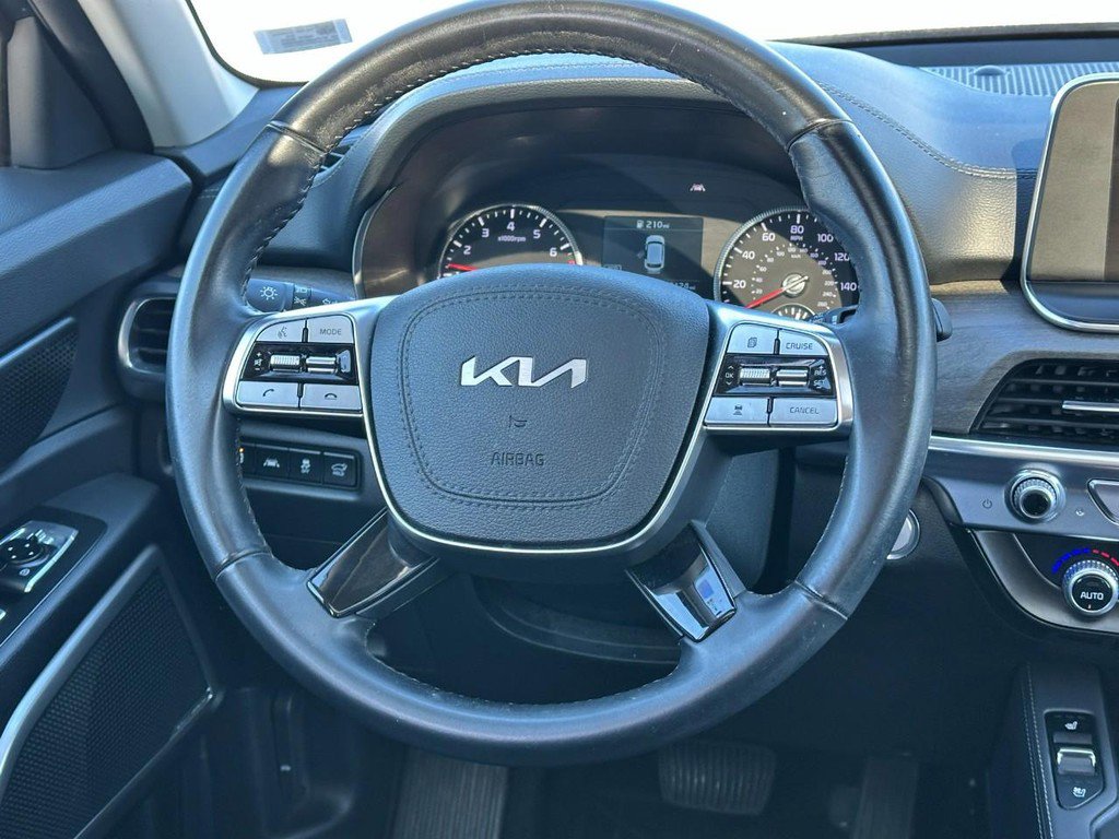 Used 2022 Kia Telluride EX w/ EX Premium Package image 14