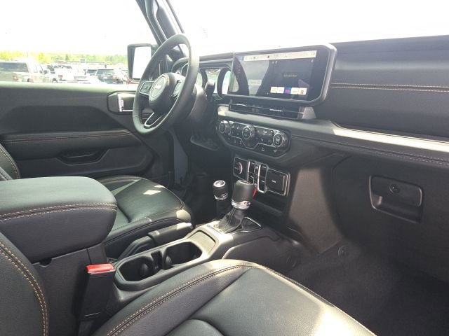 Used 2025 Jeep Gladiator Sport image 20