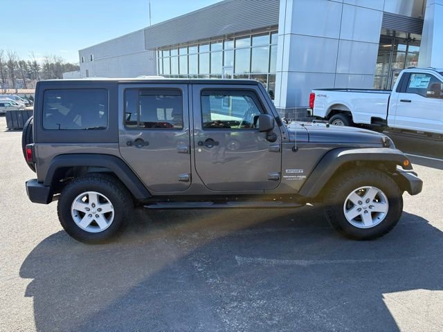 Used 2018 Jeep Wrangler Unlimited Sport S image 2