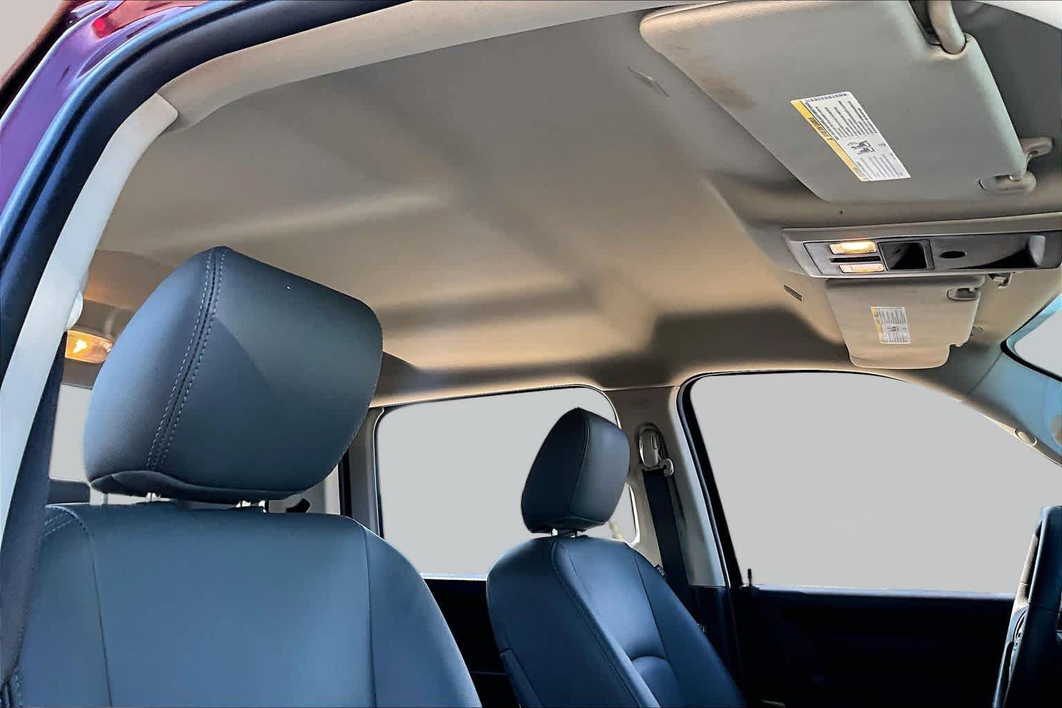 Used 2019 RAM 1500 Tradesman w/ Chrome Appearance Group RWD image 14