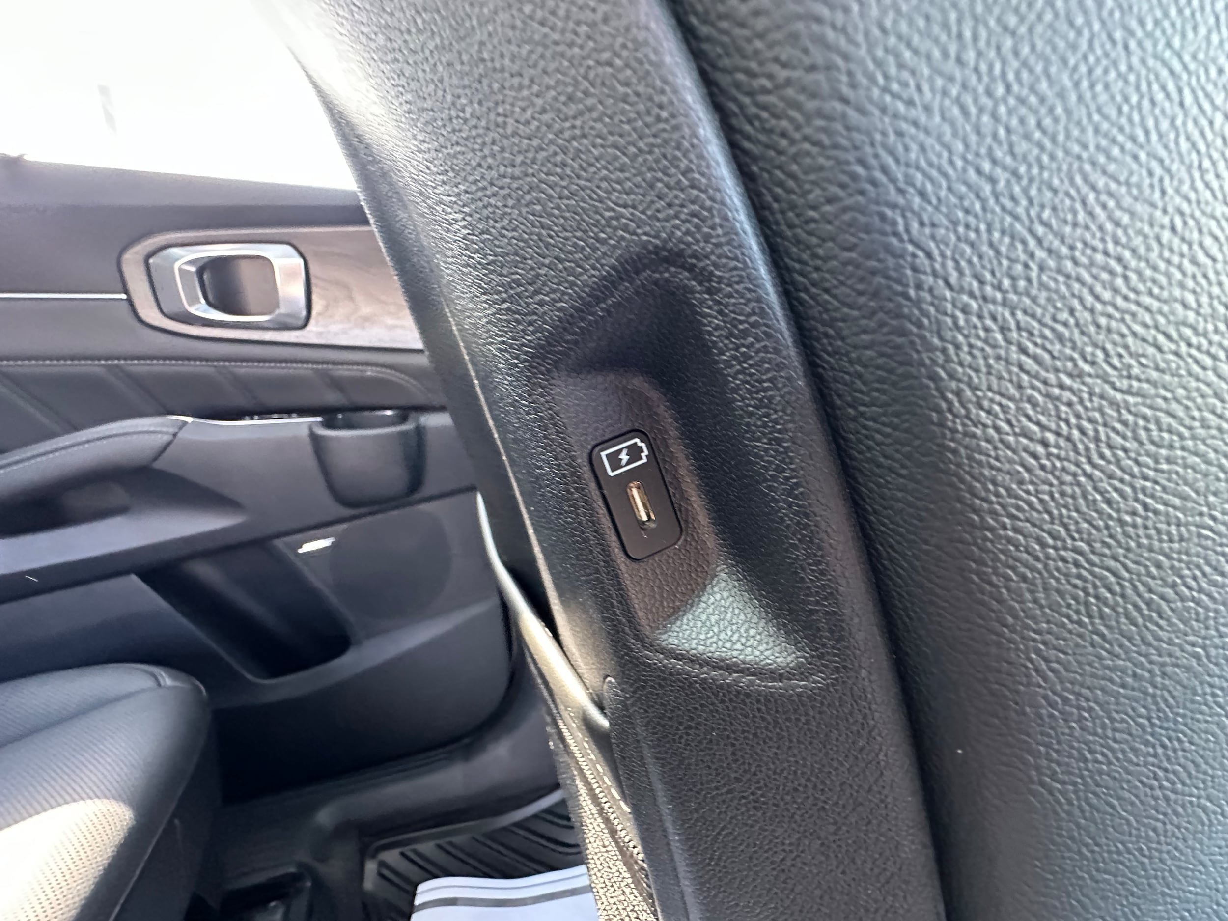 Used 2025 Kia Sorento SX Prestige AWD/4WD image 17