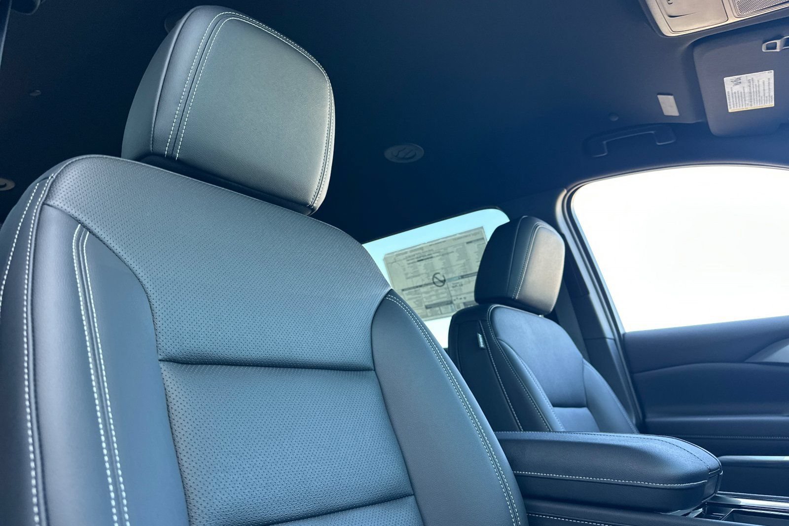 New 2026 Chevrolet Traverse LT w/ Enhanced Driving Package FWD image 18