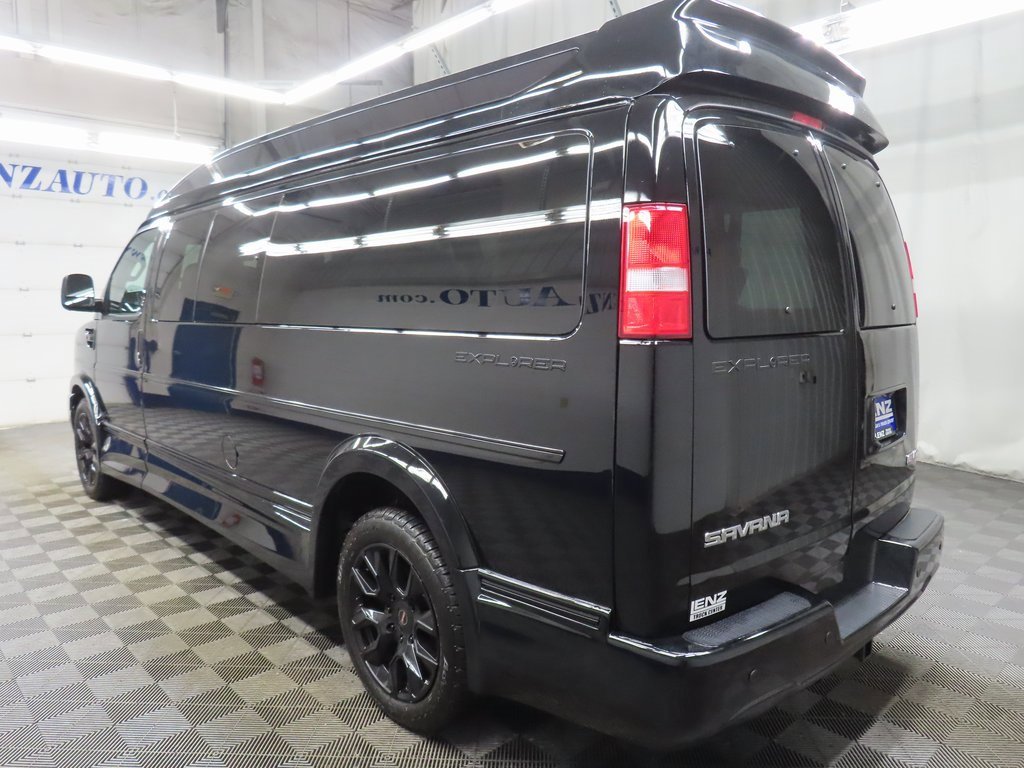 Used 2022 GMC Savana 2500 Extended w/ Enhanced Convenience Package image 5