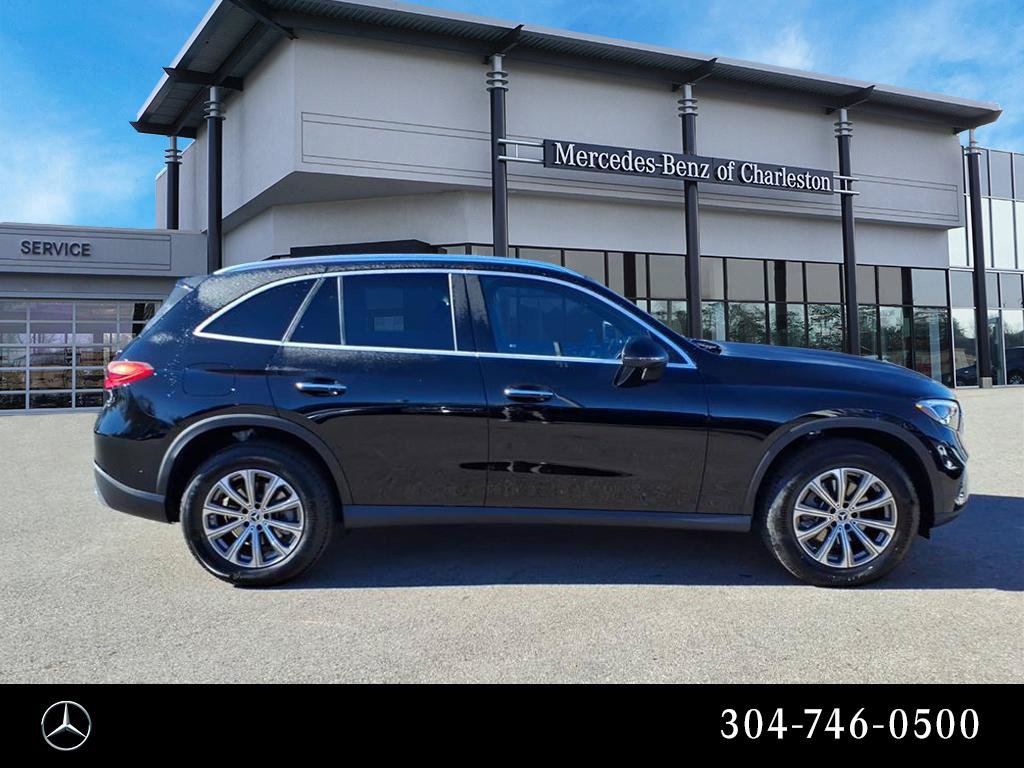 Used 2026 Mercedes-Benz GLC 300 4MATIC image 2