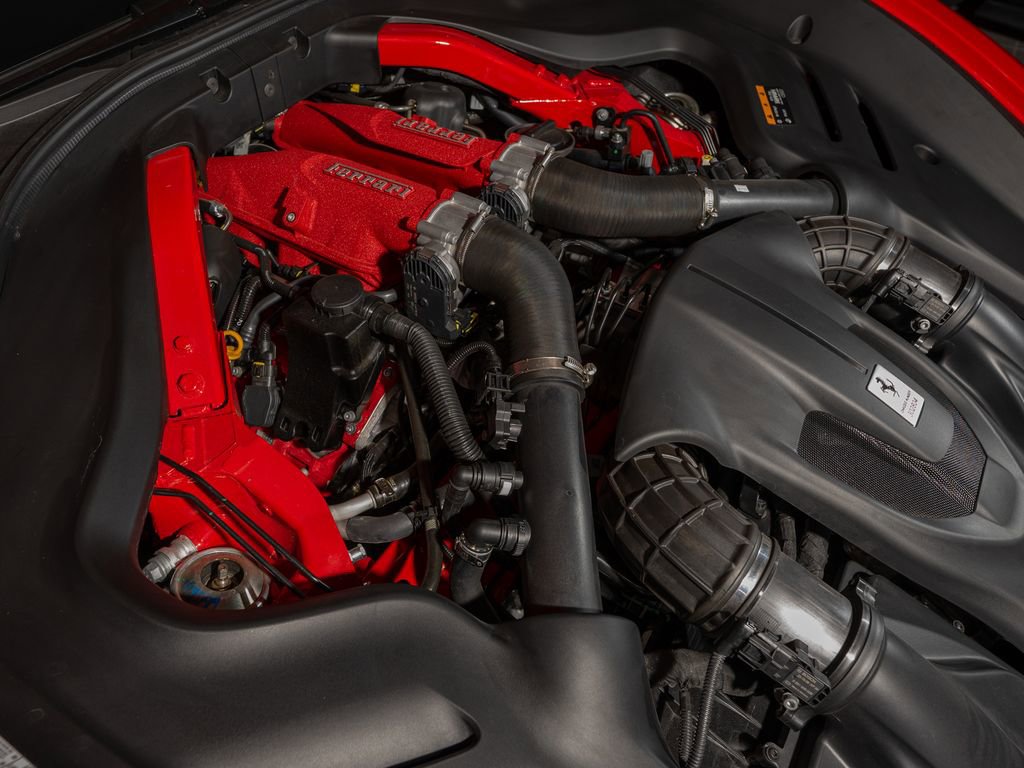 Certified 2024 Ferrari Roma Spider RWD image 34