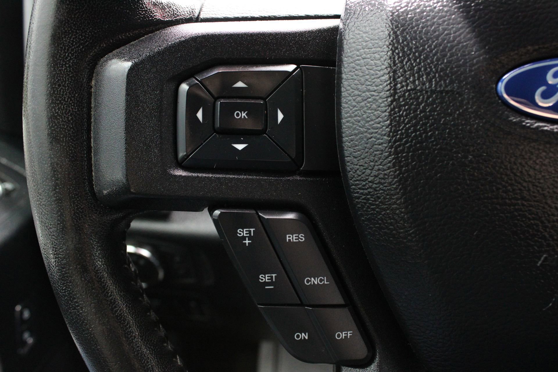 Used 2020 Ford F150 XLT w/ Equipment Group 302A Luxury AWD/4WD image 30