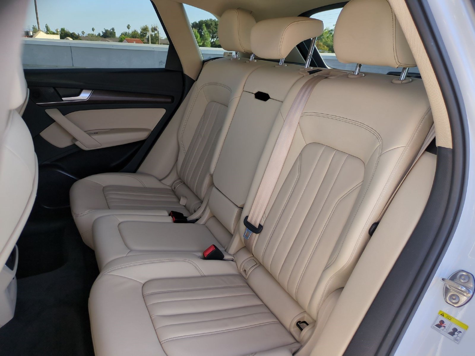 Used 2023 Audi Q5 2.0T Premium w/ Convenience Package AWD/4WD image 30