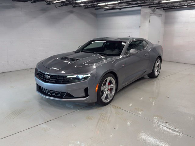Used 2021 Chevrolet Camaro LT RWD image 1
