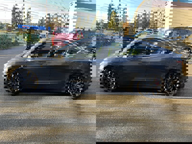 Used 2018 Tesla Model 3 Long Range image 2