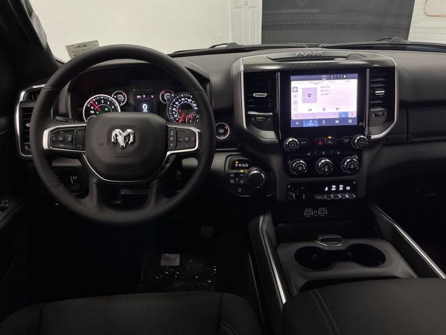 New 2026 RAM 1500 4x4 Crew Cab image 5