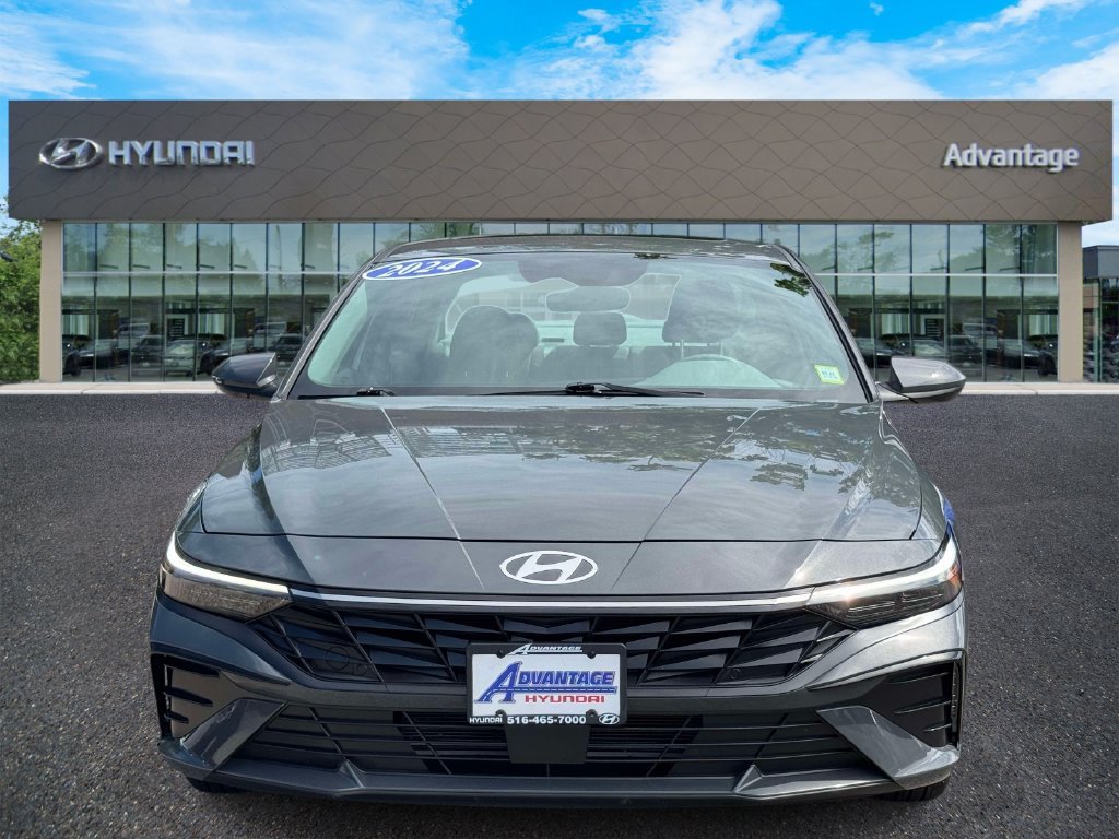 Certified 2024 Hyundai Elantra SEL w/ Convenience Package FWD image 2