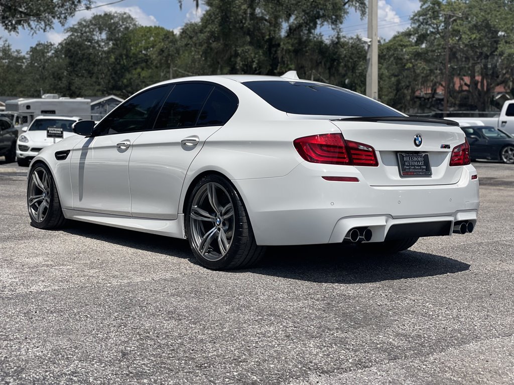 Used 2013 BMW M5 RWD image 11