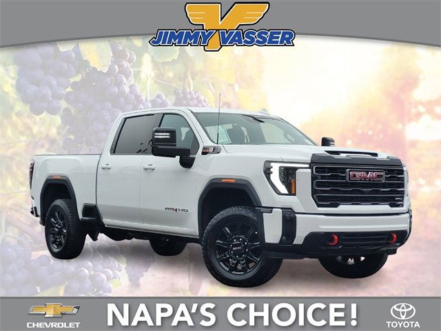Used 2025 GMC Sierra 2500 AT4 image 1