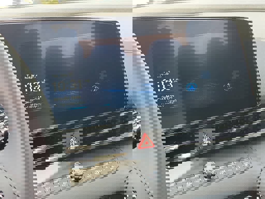 New 2025 Hyundai Elantra SEL image 29