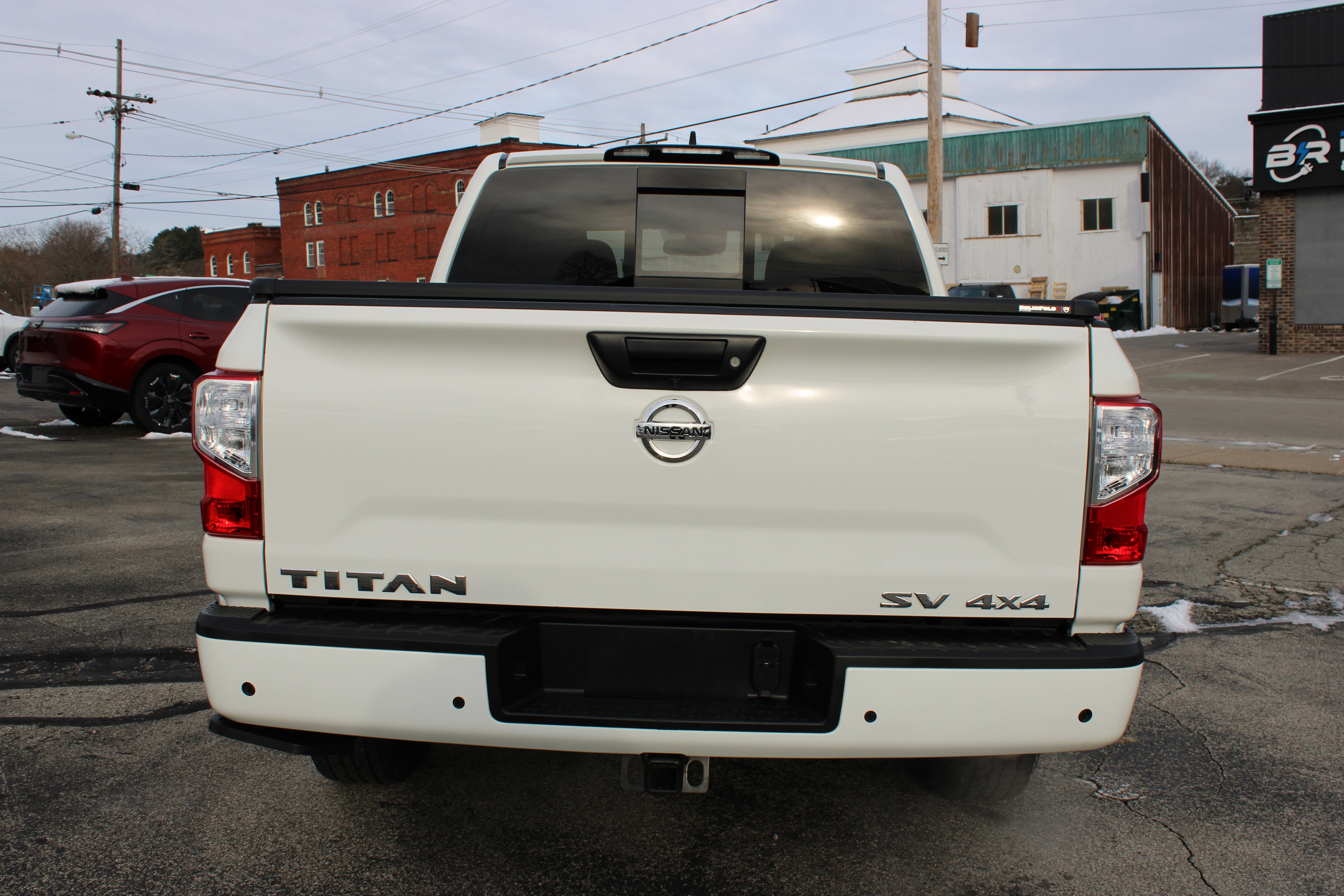 Certified 2022 Nissan Titan SV w/ SV Convenience Package image 4