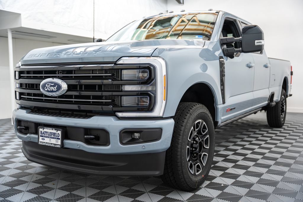 New 2026 Ford F350 Platinum AWD/4WD image 3
