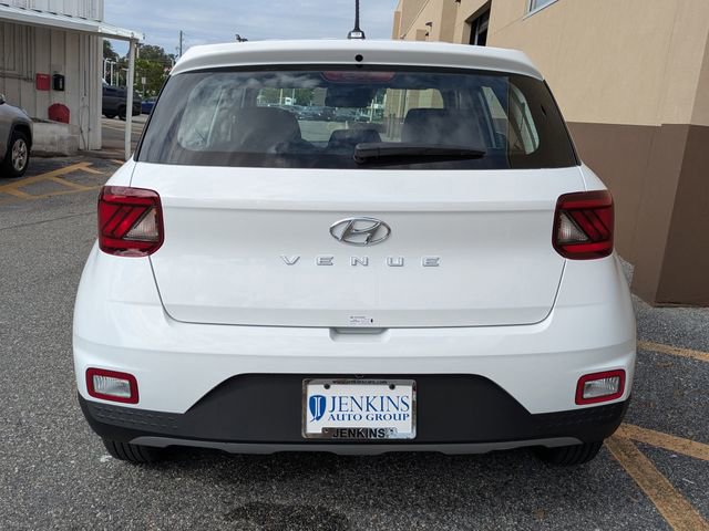 New 2026 Hyundai Venue SE FWD image 5