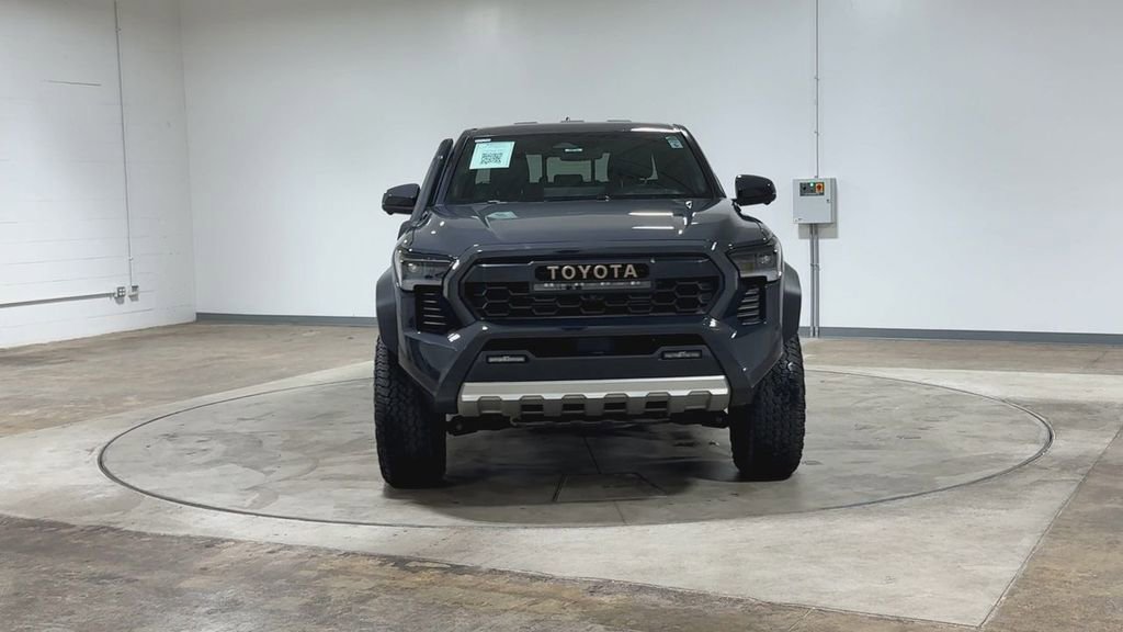 Used 2024 Toyota Tacoma 4x4 Double Cab Hybrid image 3