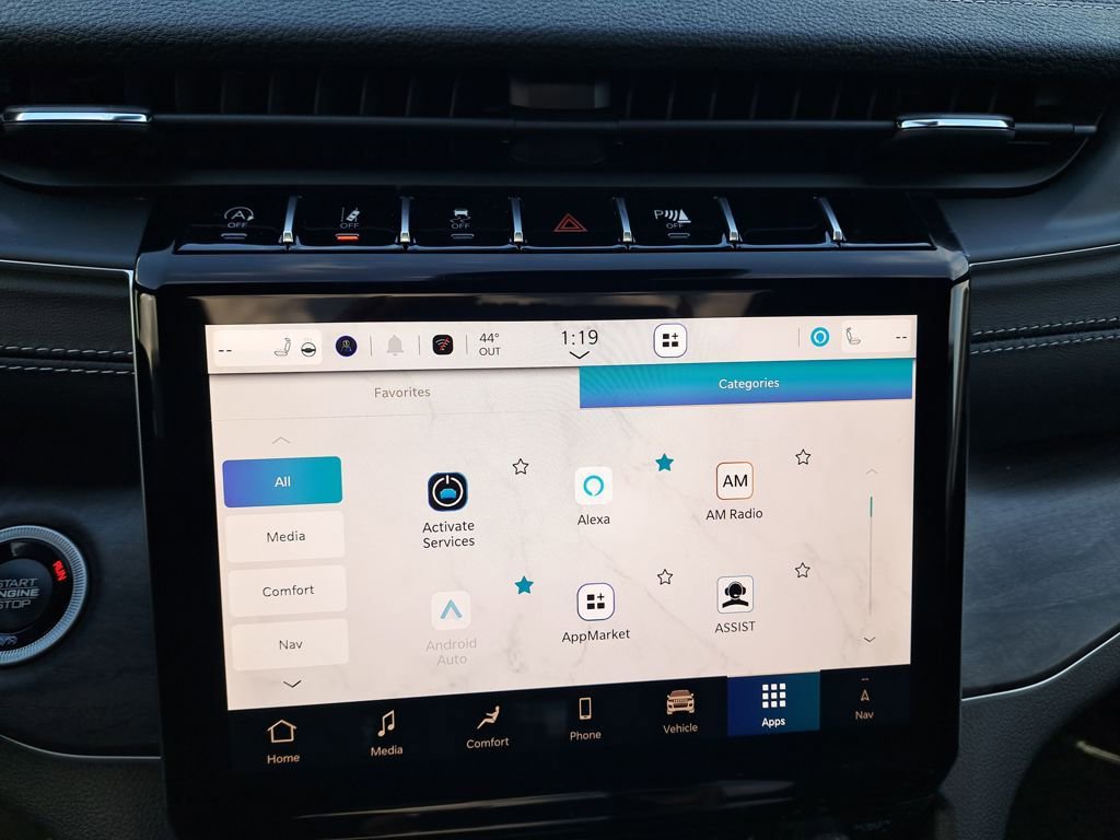 New 2025 Jeep Grand Cherokee Limited w/ Luxury Tech Group II image 21