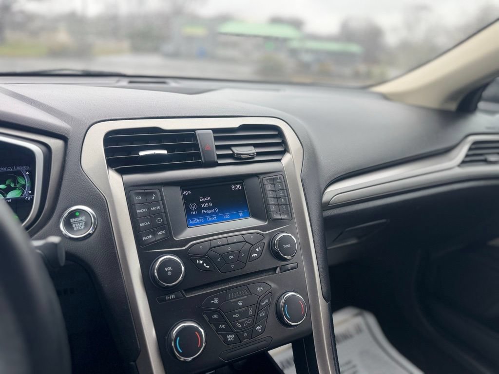 Used 2018 Ford Fusion S FWD image 19