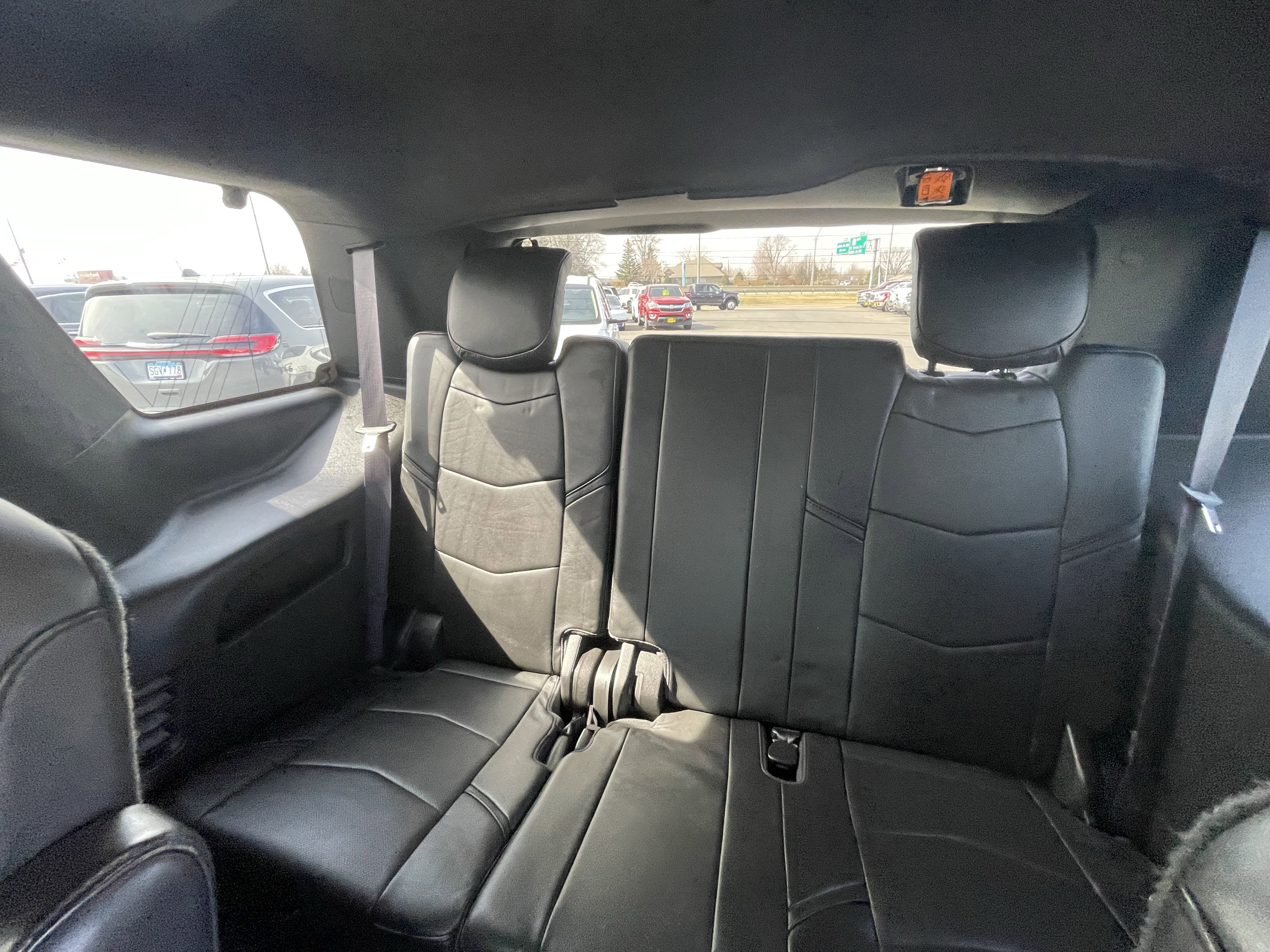 Used 2016 Cadillac Escalade Platinum image 32