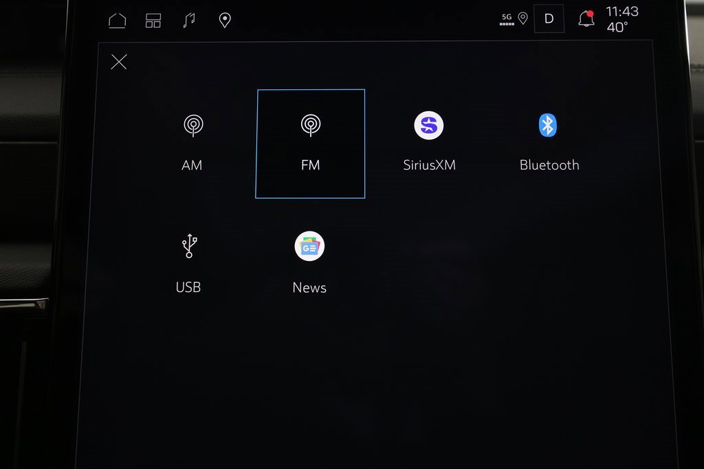 Used 2026 GMC Yukon Denali w/ Sun & Power Step Package image 27