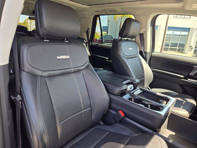 Certified 2025 Ford Expedition Platinum AWD/4WD image 12