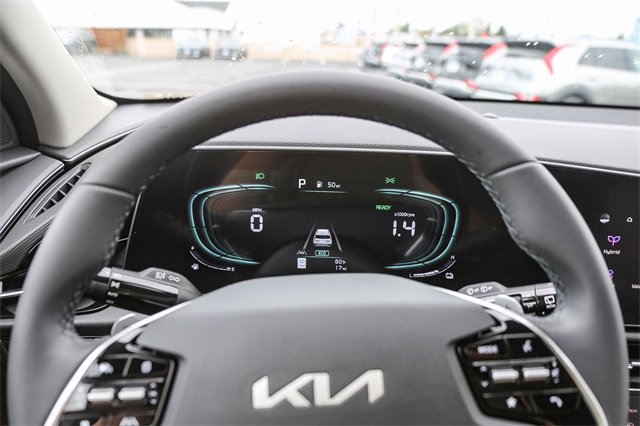 New 2025 Kia Niro EX image 22