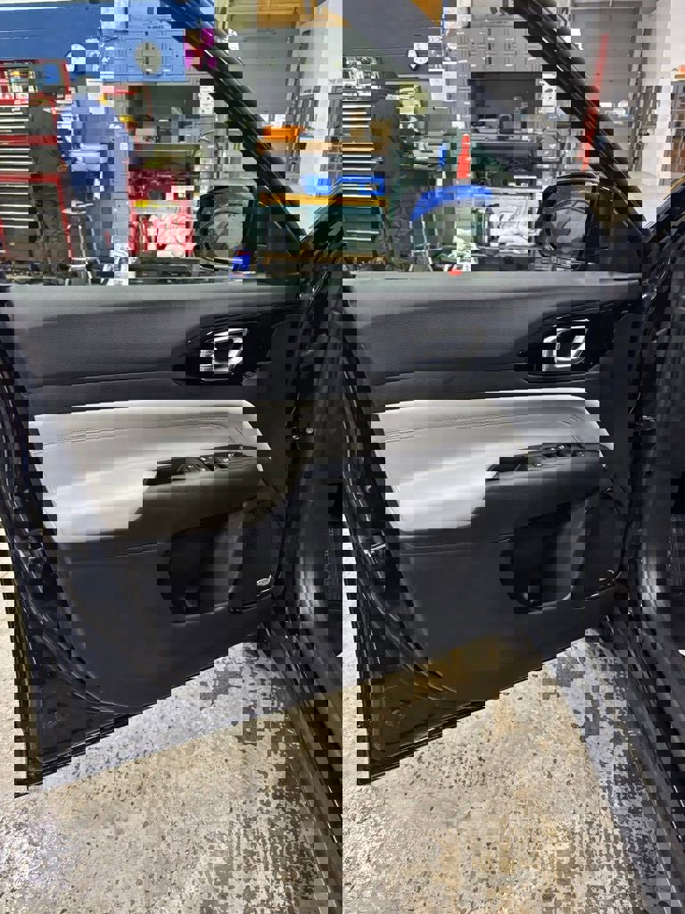 New 2026 Jeep Compass Limited w/ Sun, Sound & Navigation Group image 10