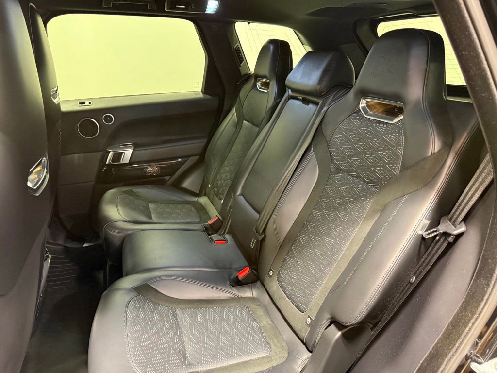 Used 2022 Land Rover Range Rover Sport SVR image 37