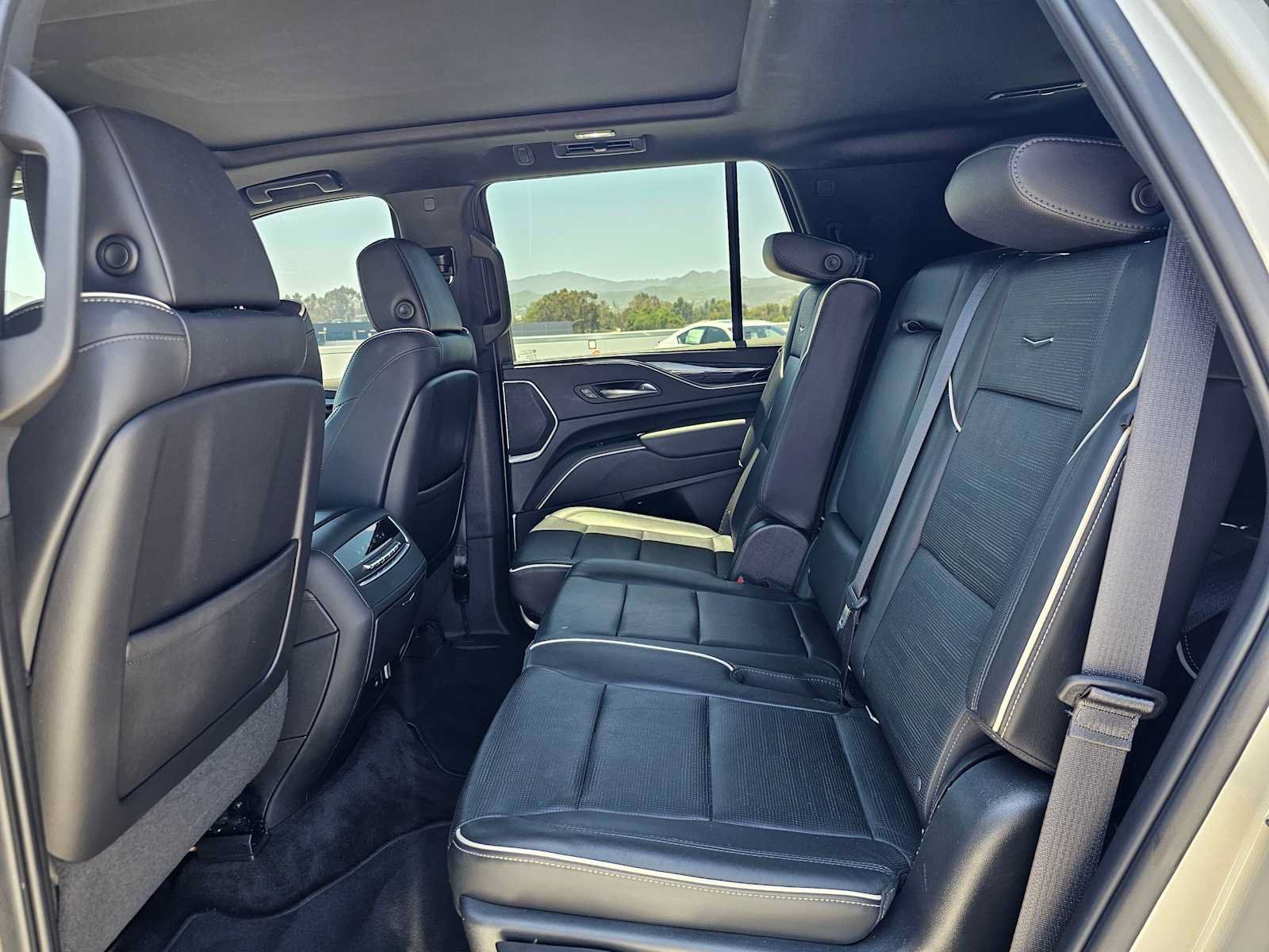 Used 2022 Cadillac Escalade Sport w/ Touring Package AWD/4WD image 19
