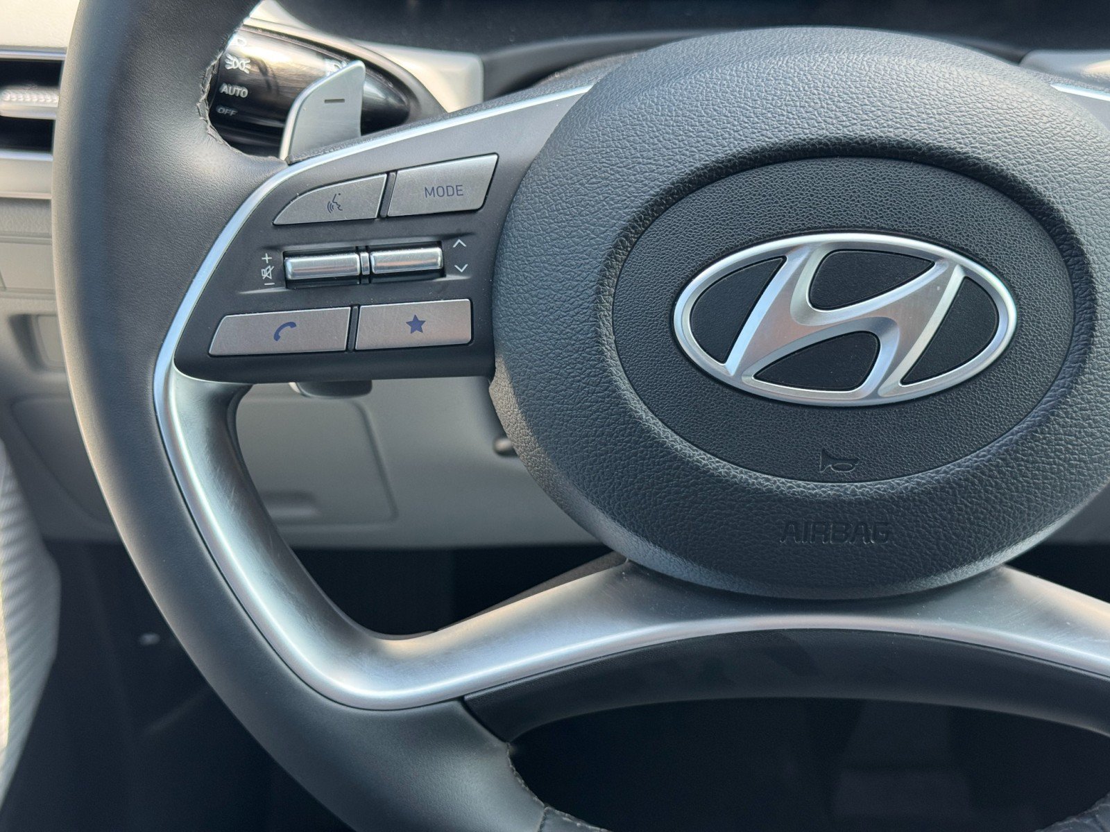 Used 2025 Hyundai Palisade SEL FWD image 19