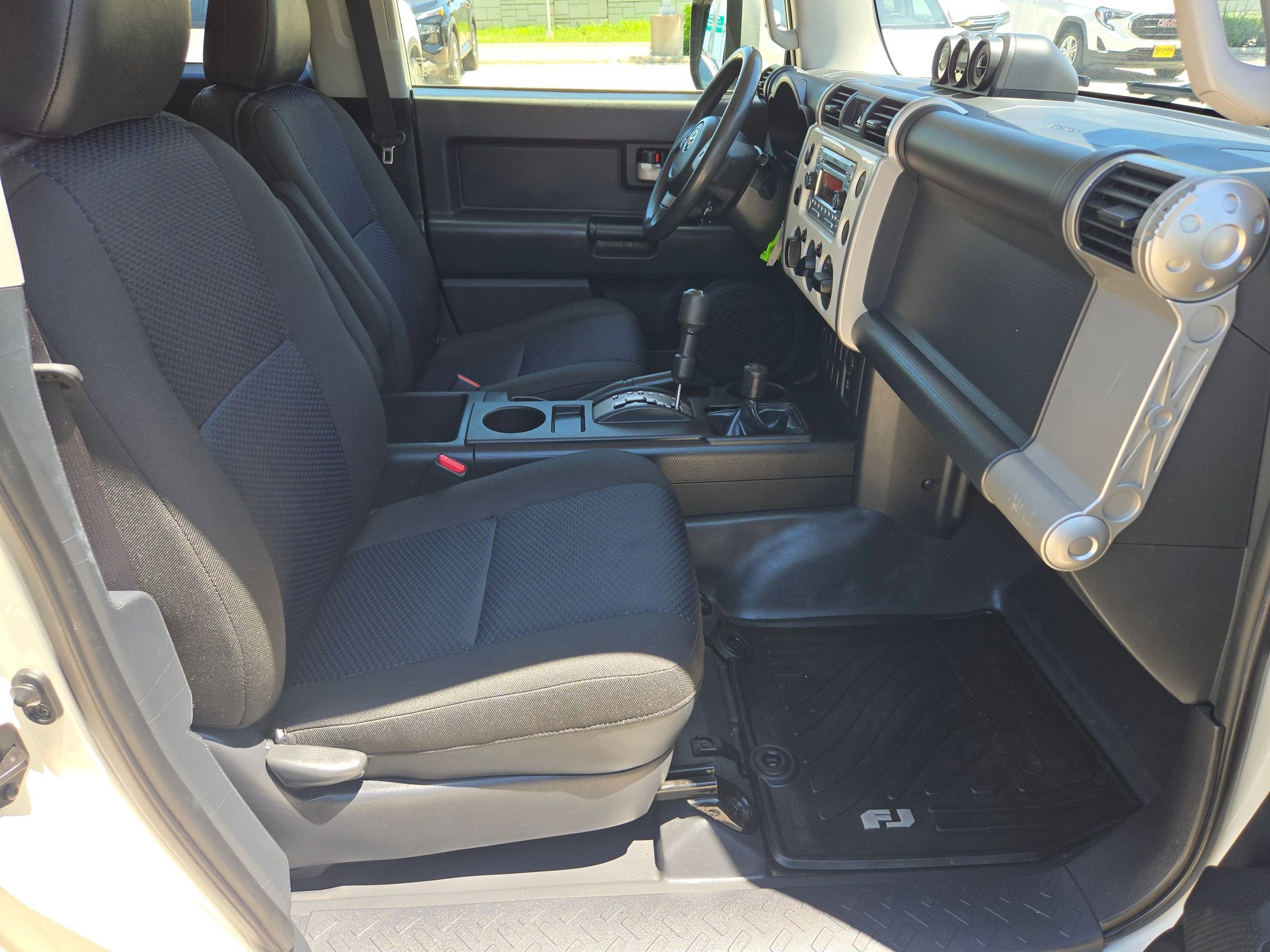 Used 2014 Toyota FJ Cruiser 4WD w/ Convenience Package image 30