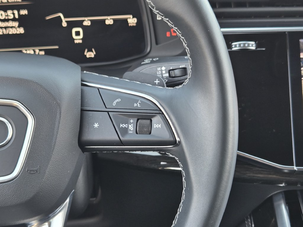Certified 2024 Audi Q8 Premium Plus AWD/4WD image 37