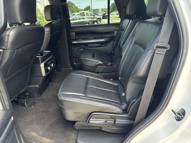 Used 2020 Ford Expedition XLT w/ Equipment Group 202A RWD image 14