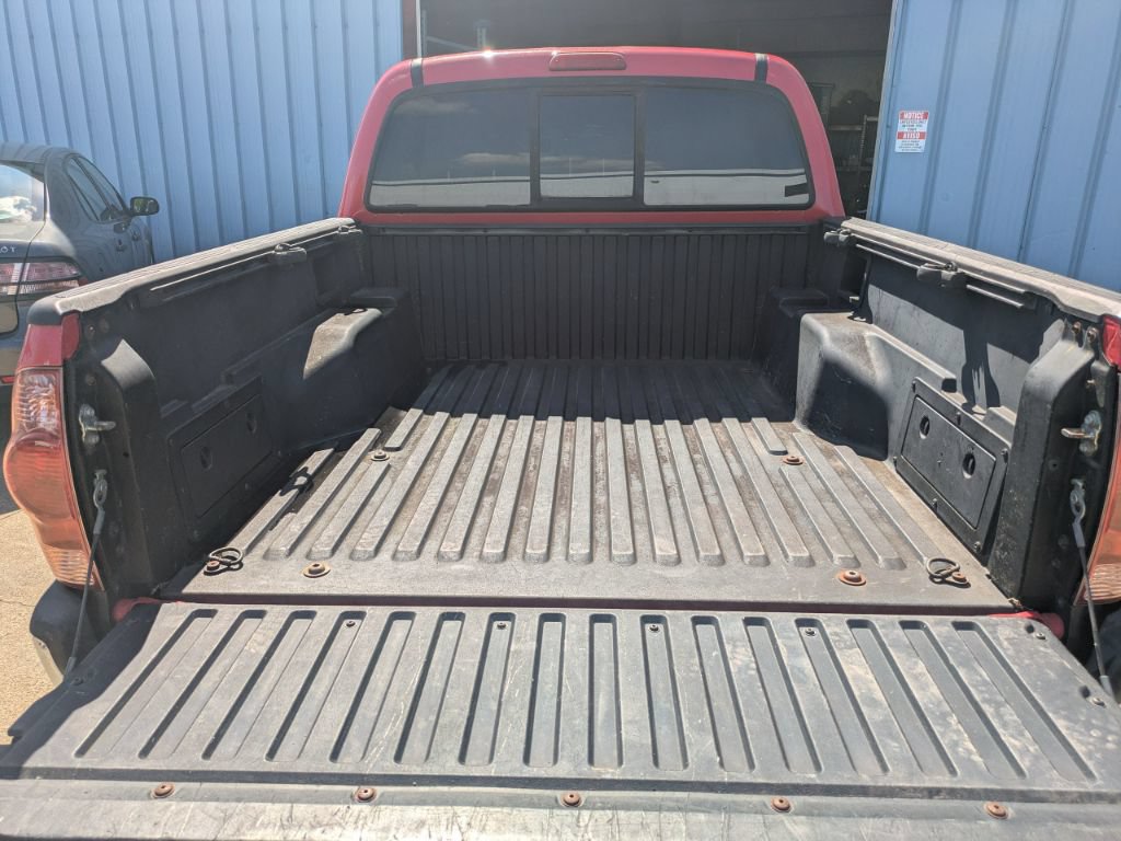 Used 2005 Toyota Tacoma PreRunner RWD image 17
