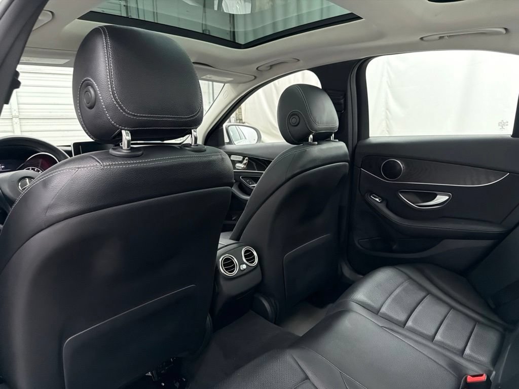 Used 2016 Mercedes-Benz C 300 Sedan image 15