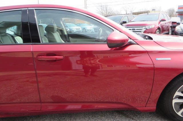 Used 2019 Honda Accord Hybrid image 45
