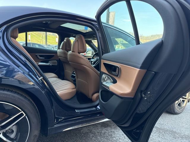 New 2026 Mercedes-Benz E 350 4MATIC Sedan image 23