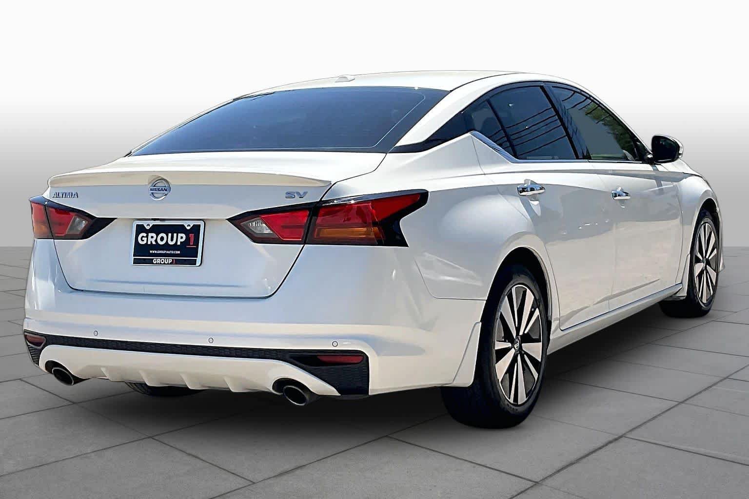 Used 2019 Nissan Altima 2.5 SV FWD image 12